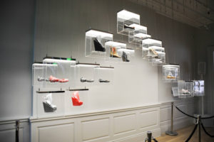 7_Kinetic-structure-for-Melissa-by-Engage-Production-London-UK-300x200.jpg