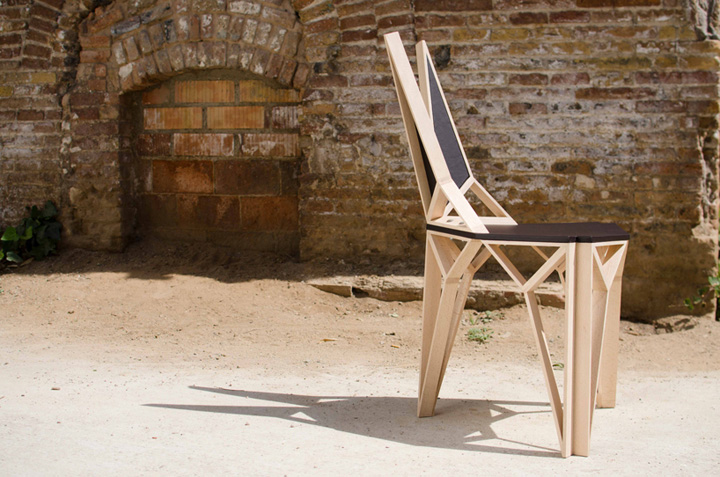 17_AlterEgo-chair-by-Albert-Puig-02.jpg