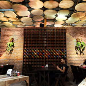26_Noodle-restaurant-by-Thaipan-Studio-Thailand-300x300.jpg