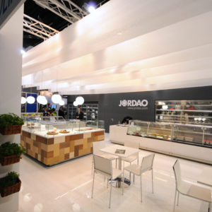 32_Euroshop-Dusseldorf-2014-JORDAO-300x300.jpg