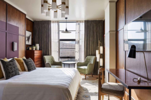 7_The-Hoxton-hotel-by-Ennismore-01-300x200.png
