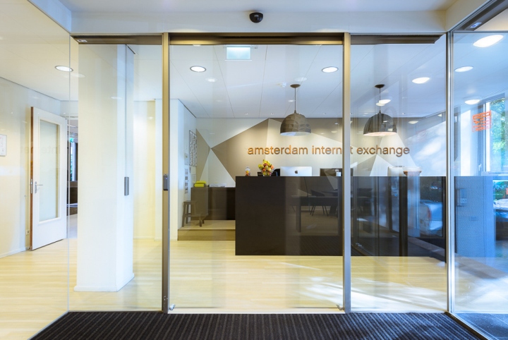 54_AMS-IX-office-by-New-Purpose-Amsterdam-Netherlands-03.jpg