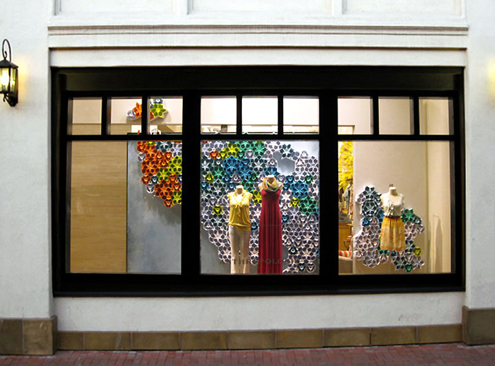 60_Anthropologie-window-displays.jpg