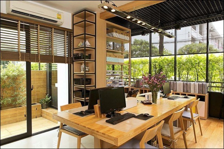 10_Apostrophys-office-Bangkok-Thailand.jpg