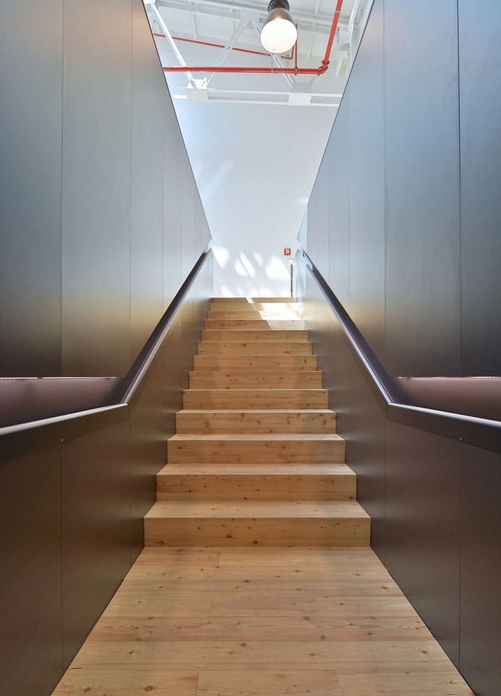 17_Apiary-Offices-by-Majo-Architekti-Prague-Czech-Republic-05.jpg