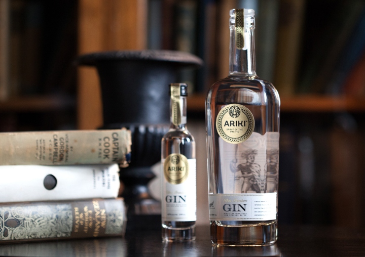 34_Ariki-Gin-branding-packaging-by-Redfire-02.jpg