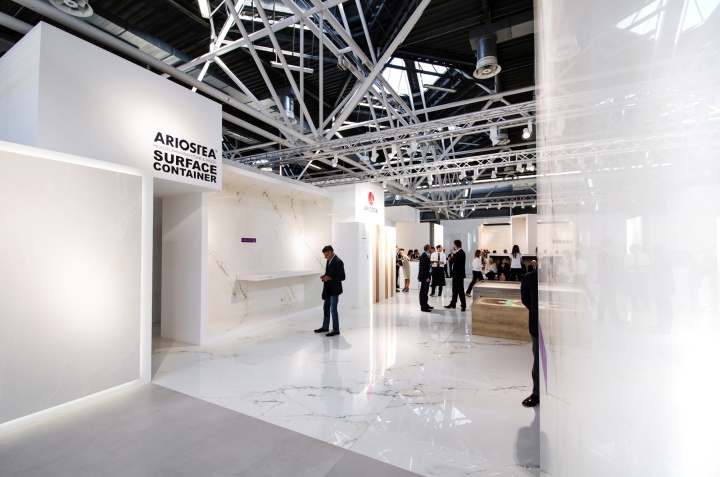 34_Ariostea-surface-container-at-Cersaie-2013-by-Marco-Porpora-Bologna-Italy-10.jpg