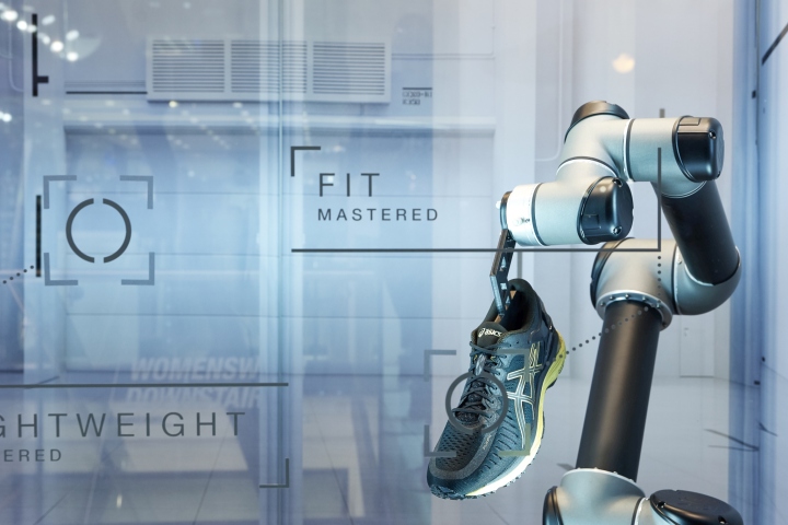 9_ASICS-MetaRun-retail-concept-by-Green-Room-Design.jpg