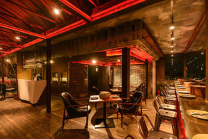 6_Chicago-pizzeria-by-Gong-Sang-Planet-Korea-300x200.jpg