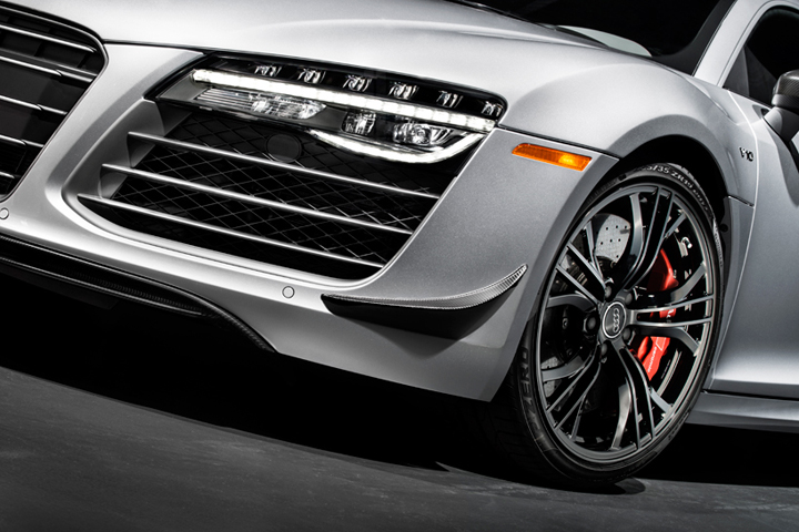 28_AUDI-R8-limited-edition-debuts-at-Los-Angeles-auto-show-04-.jpg