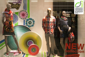 8_Desigual-windows-2014-Spring-Budapest-Hungary-300x200.jpg