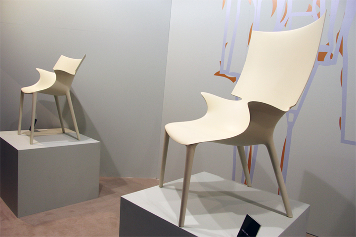 23_Aunts-and-Uncles-collection-by-Philippe-Starck-for-Kartell-11.jpg