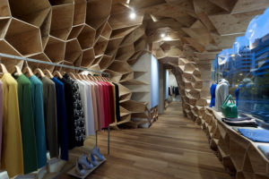 6_Lucien-Pellat-Finet-Shinsaibashi-by-Kengo-Kuma-03-300x200.jpg