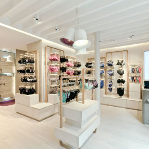31_Princesse-Tam-Tam-Store-by-UXUS-300x300.jpg