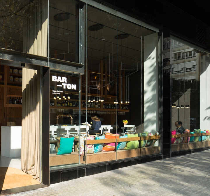 22_Barton-Restaurant-by-Isabel-Lopez-Vilalta-Magui-Gonzalez-Barcelona-Spain-10.jpg