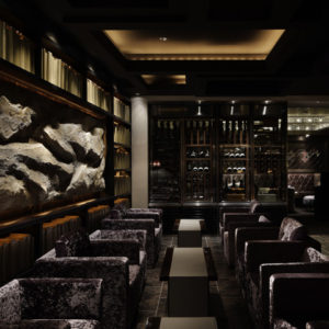 27_Cronnus-private-bar-DOYLE-COLLECTION-Tokyo-300x300.jpg