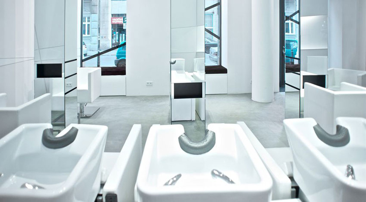 28_Bartosz-Janusz-hairdresser-salon-by-MOOMOO-Warsaw-04.jpg
