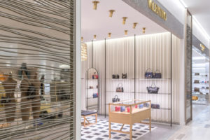 5_Saks-Fifth-Avenue-by-FRCH-Design-Worldwide-Saks-Fifth-Avenue-team-Toronto-Canada-300x200.jpg