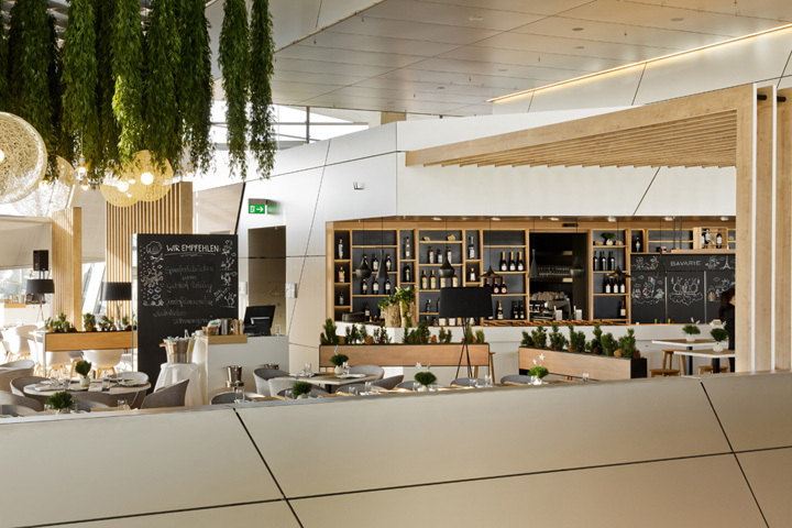 21_Bavarie-restaurant-Munich-Germany-05.jpg