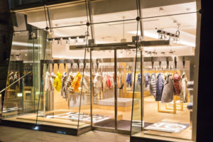 8_Herno-stores-Seoul-Tokyo-300x200.jpg