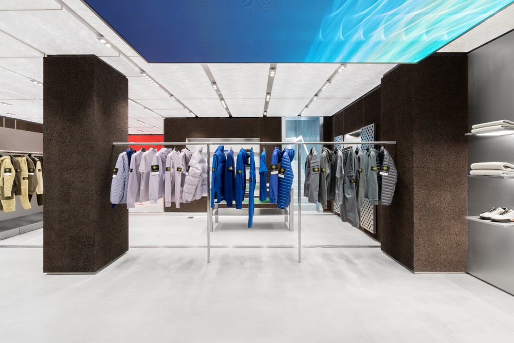 88_Stone-Island-store-by-OMA-01.jpg