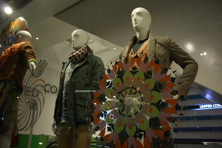 21_Benetton-windows-at-Regent-street-London-03.jpg