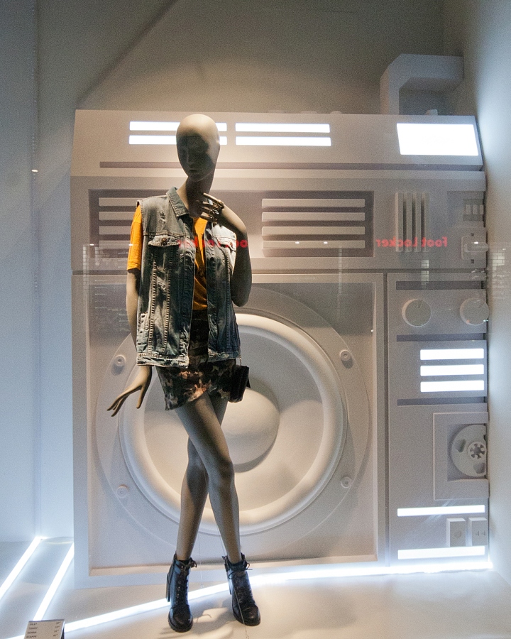 16_Bershka-Fashion-Week-windows-2014-Milan-Italy-05.jpg