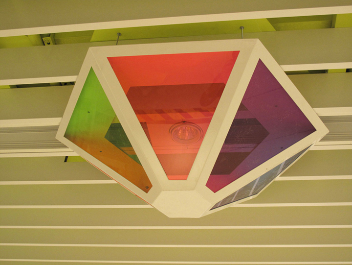 38_Bershka-shop-decoration-lighting-Alex-Montiel-12.jpg