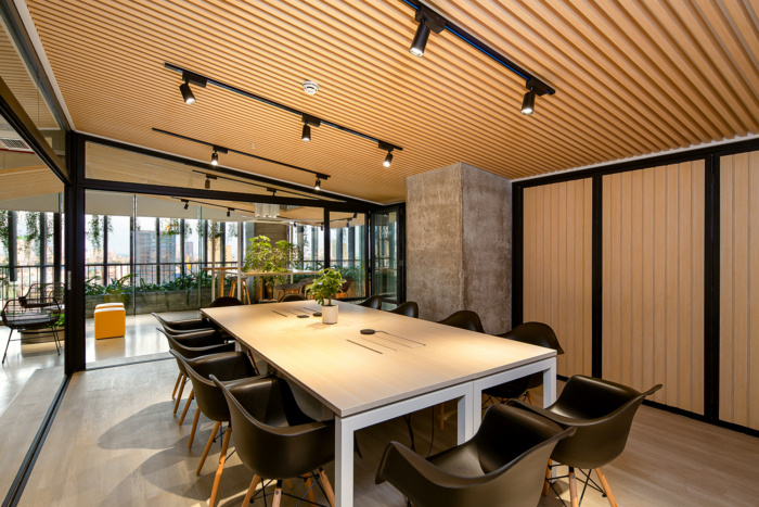 22_Bespokify-Offices-by-Dandelion-Design-Construction-Company-Limited-13.jpg