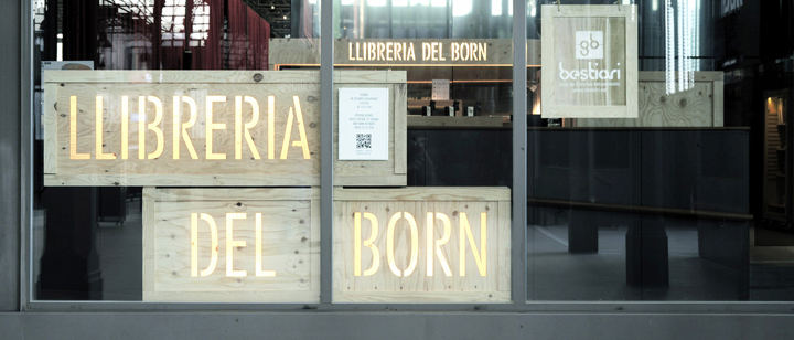 20_Bestiari-book-shop-by-Jorge-Perez-Vale-Barcelona-Spain-08.jpg