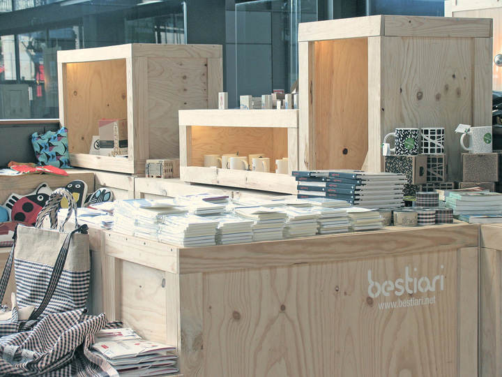 23_Bestiari-book-shop-by-Jorge-Perez-Vale-Barcelona-Spain-05.jpg