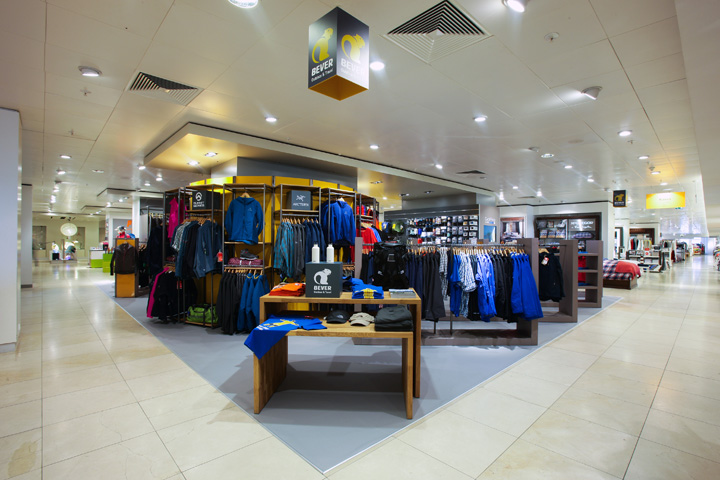 16_Bever-shop-in-shop-at-de-Bijenkorf-by-Hello-hero-Confetti-Amsterdam-Rotterdam-06.jpg