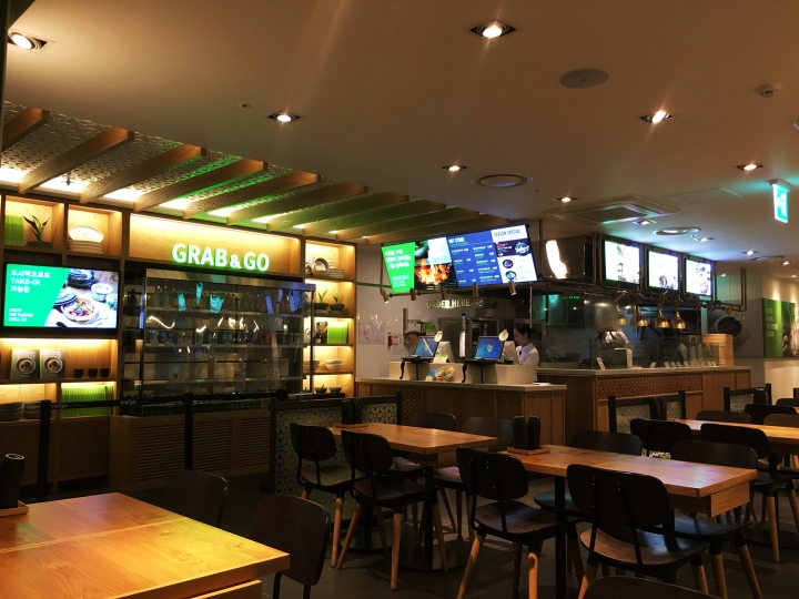 17_BIBIGO-korea-quick-service-restaurant-by-CJ-Foodville-Seoul-South-Korea04.jpg