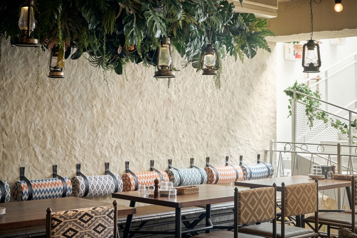 51_Bite-2-Eat-restaurant-by-HAO-Design-Taipei-City-Taiwan-28.jpg