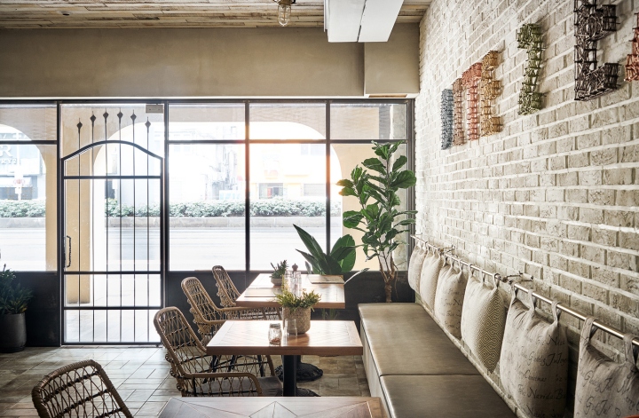 77_Bite-2-Eat-restaurant-by-HAO-Design-Taipei-City-Taiwan-02.jpg