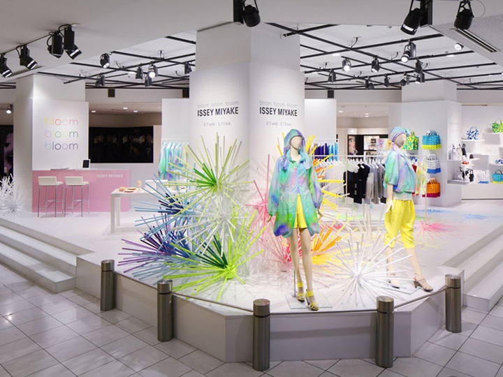 8_Bloom-Bloom-Bloom-Pop-up-Emmanuelle-Moureaux.jpg