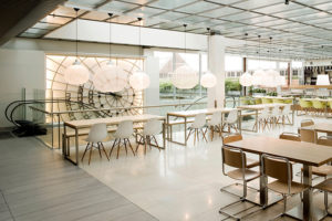 7_Bijenkorf-restaurant-by-Concrete-The-Neatherlands‎-300x200.jpg