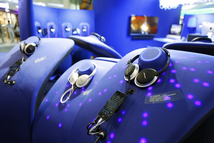 19_Bose-Road-Show-by-Arthur-Augerot-China-03.jpg