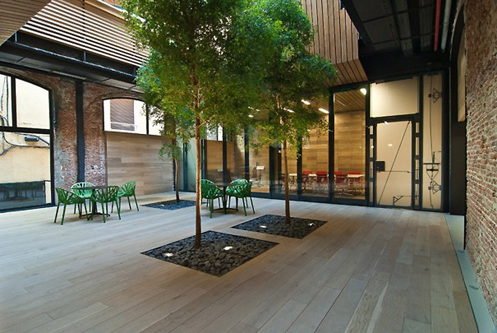29_Botin-Foundation-office-by-MVN-Arquitectos-Madrid-07.jpg