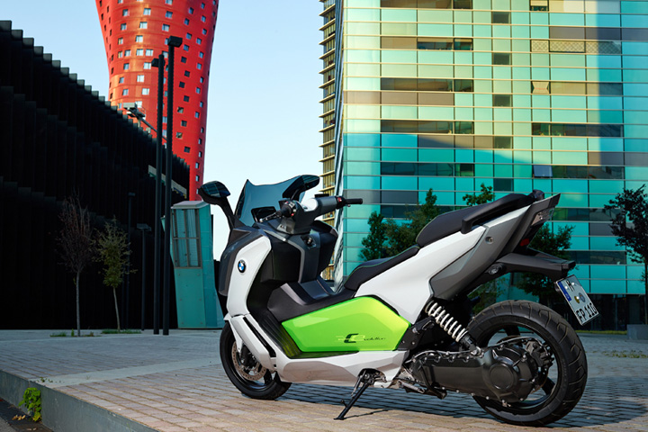 9_BMW-C-evolution-motorcycle.jpg