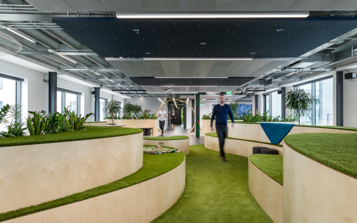 10_Bosch-London-Connectory-Offices-by-Oktra-02.jpg