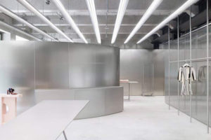 6_Acne-Studios-boutique-by-Sophie-Hicks-Munich-Germany-300x200.jpg