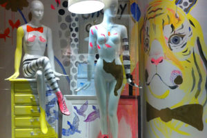8_Choosy-Chu-windows-Tokyo-300x200.jpg