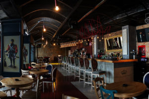 7_Union-Jack-Pub-by-Metropolis-Yellow-Office-studios-Galati-Romania-300x200.jpg