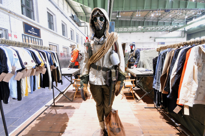 13_Bread-Butter-Berlin-2013-Winter-JOHNSON-MOTORS-INC-05.jpg