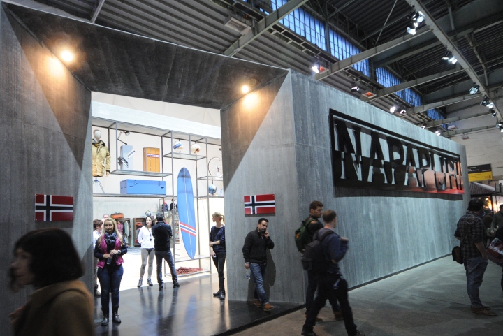 38_Bread-Butter-Berlin-2014-Winter-NAPAPIJRI-27.jpg