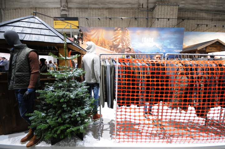 28_Bread-Butter-Berlin-2014-Winter-SOLID-13.jpg