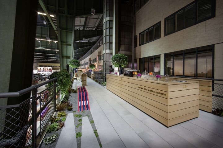 30_Bread-Butter-Berlin-2014-Winter-TOM-TAILOR-by-DITTEL-ARCHITEKTEN-08.jpg