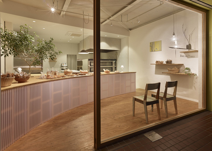 15_Bread-Table-bakery-by-Airhouse-Design-Office-Gifu-Japan-04.jpg