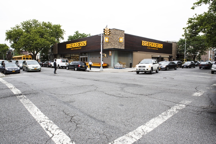 15_Breadberry-supermarket-by-Input-Creative-Studio-Brooklyn-New-York-05.jpg